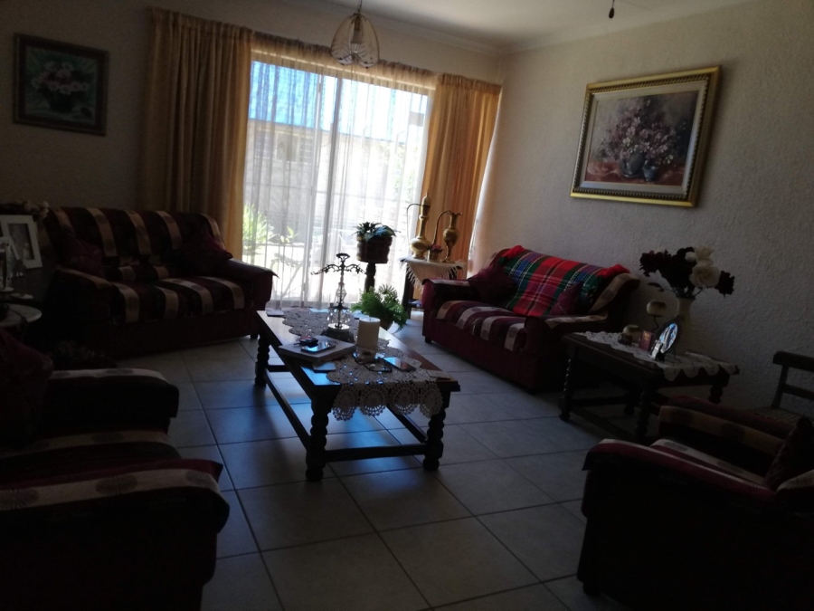 1 Bedroom Property for Sale in Oudorp North West